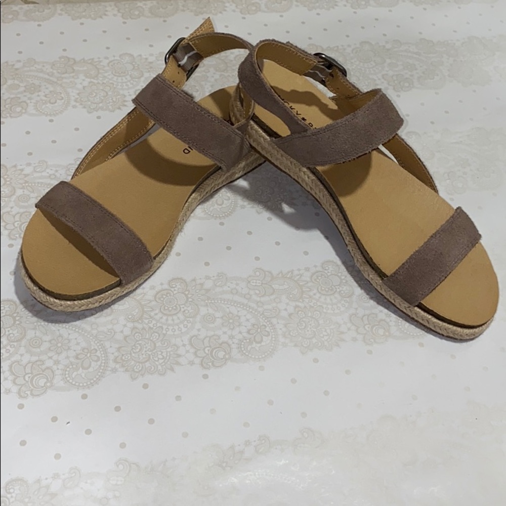 NWOT Lucky brand espadrille sandals